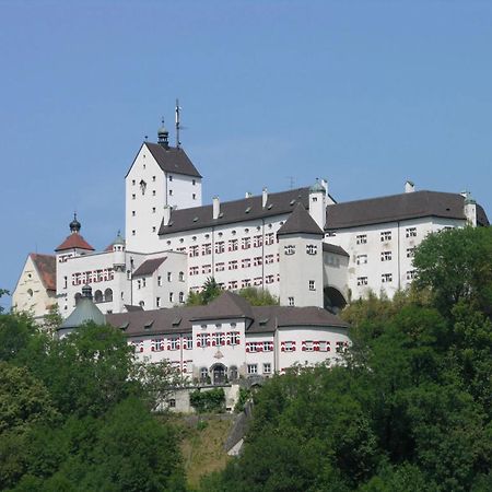 Ferienwohnung Im Burghotel Aschau im Chiemgau Exterior photo